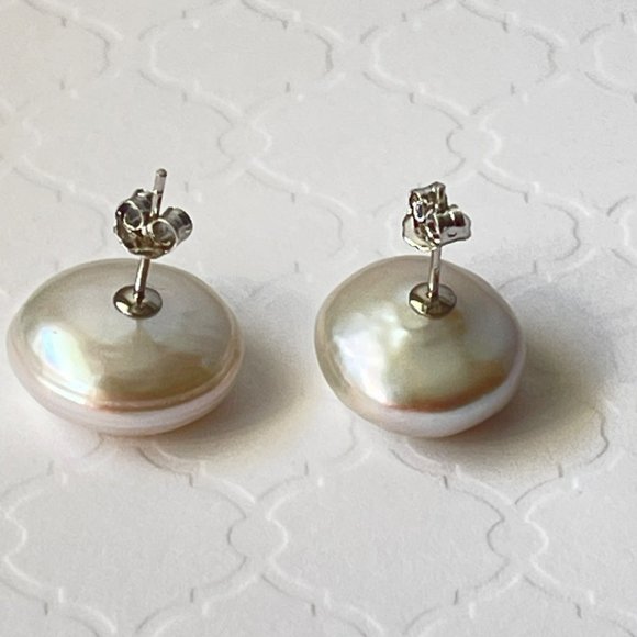 Big Size White Coin 12-14mm Cultured Freshwater Pearl Stud Earrings - Picture 8 of 10